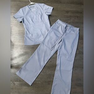 NWOT Grey's Anatomy Light Gray Women's Scrub Set Small